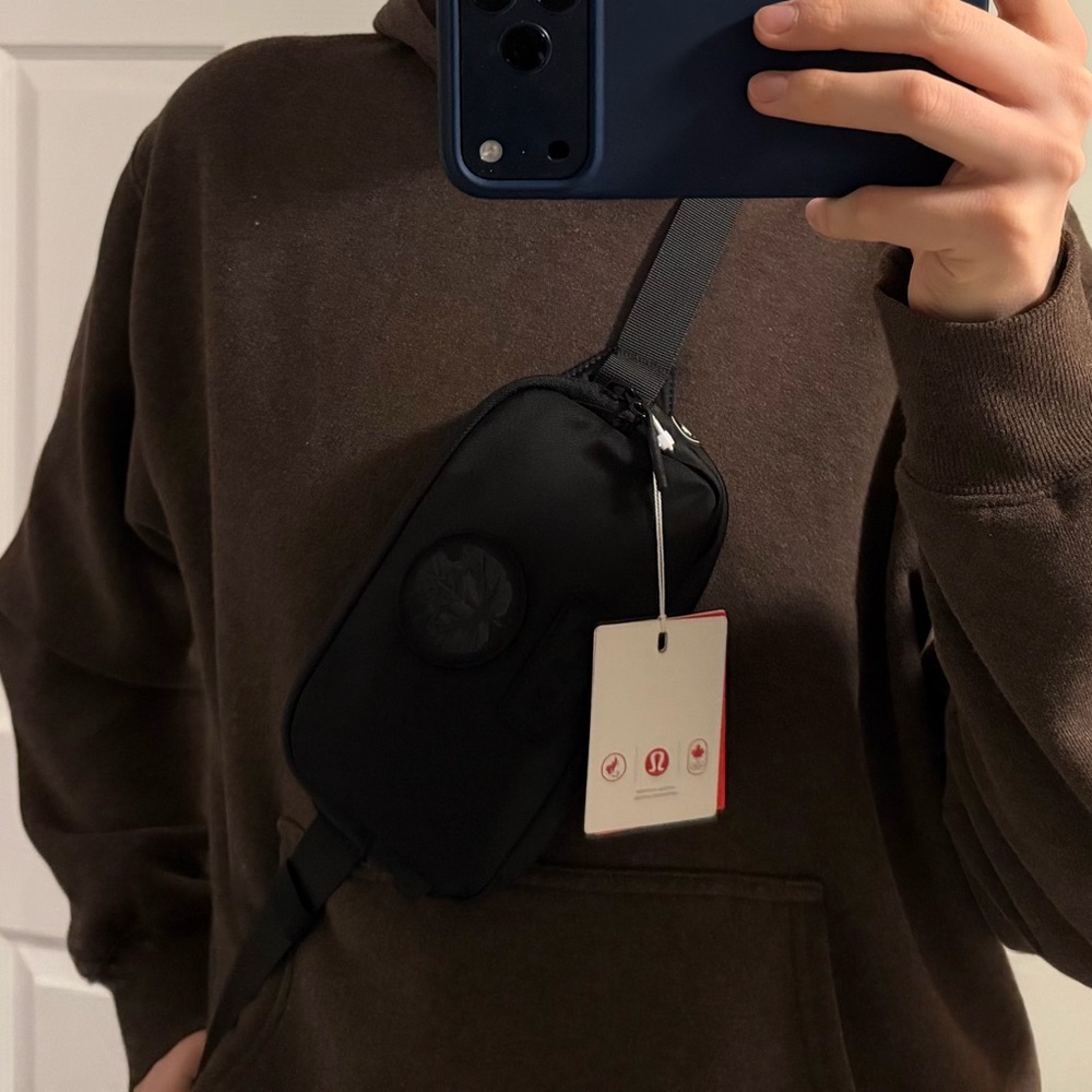 Lululemon Athletica Black Mini Belt Bag